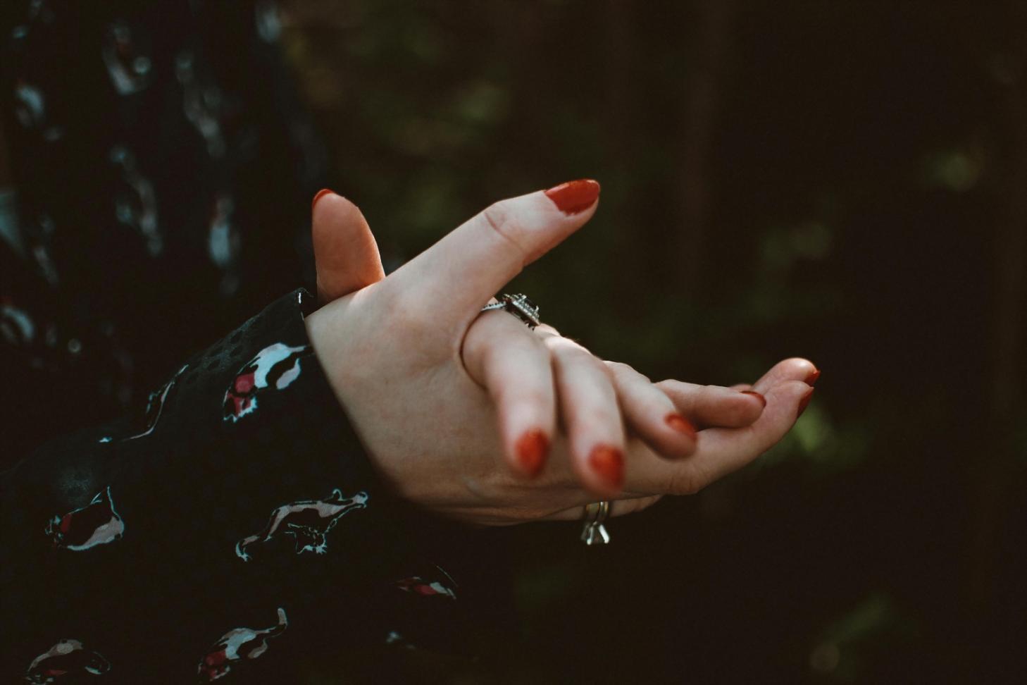 Инструменты для маникюра и ухода за ногтями